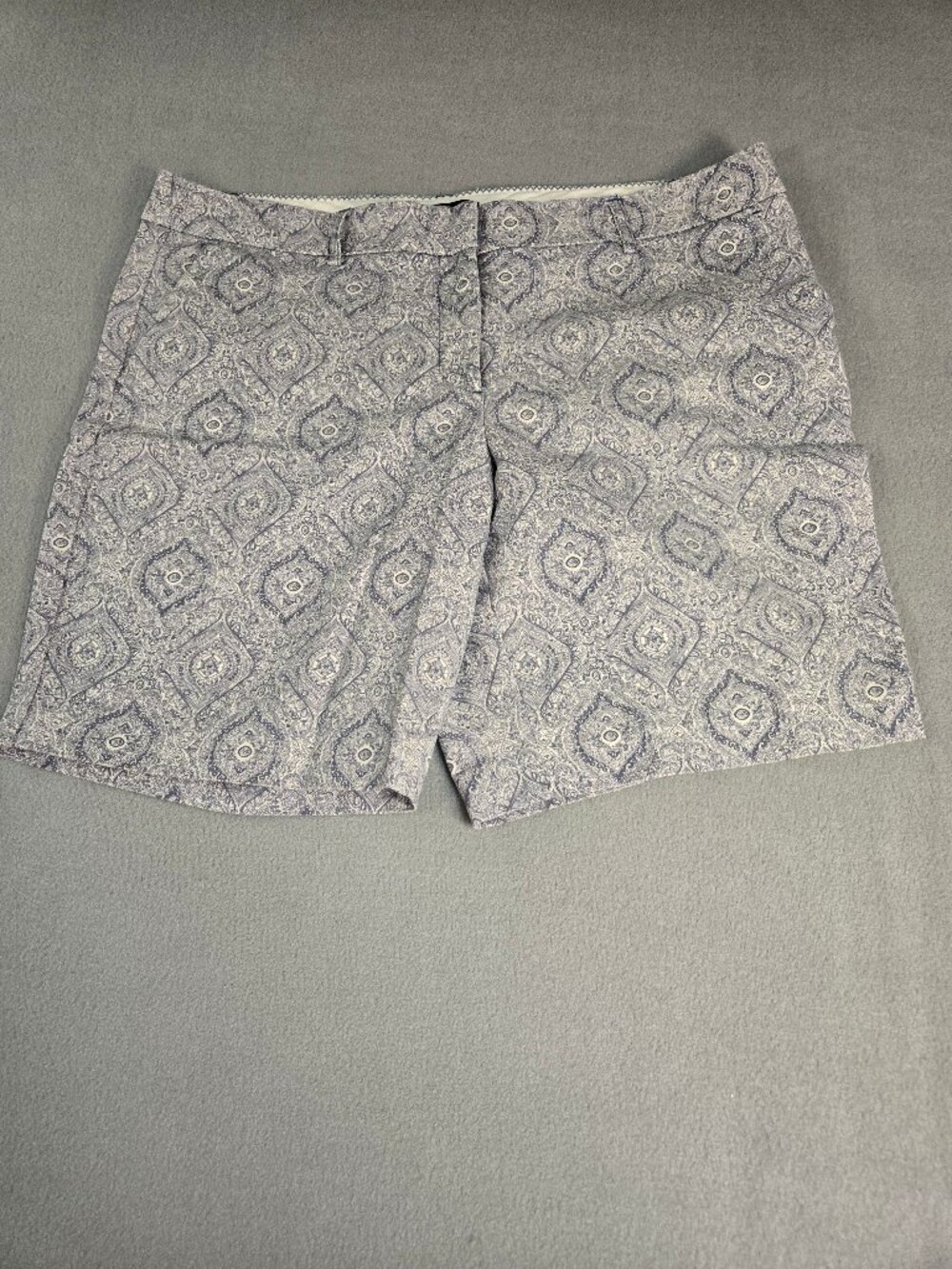 Willi Smith Diamond Grey/Blue Paisley Cotton Shorts, Size 14
